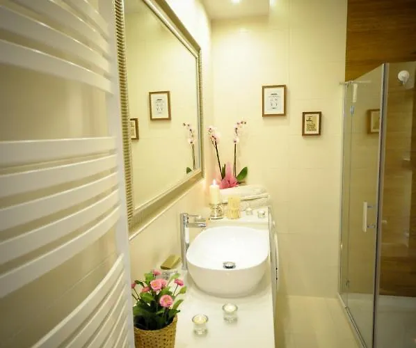 Unique Aquarius Apartment