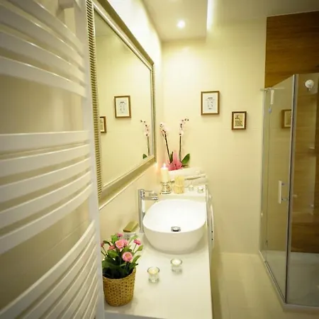 Unique Aquarius Apartman